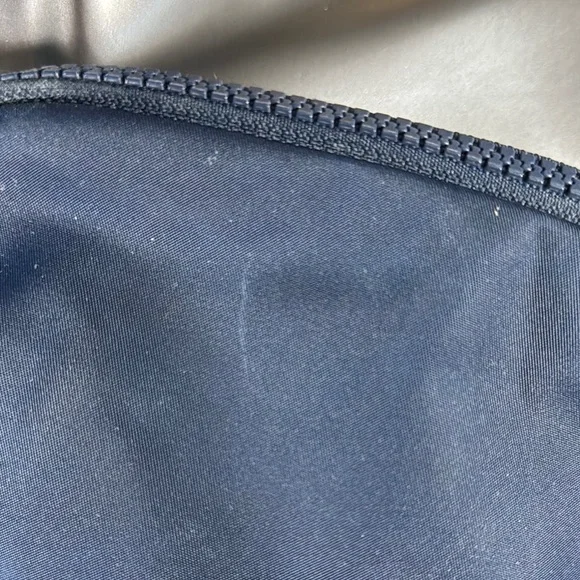 lululemon athletica Navy Everywhere Belt Bag - Picture 7 of 7